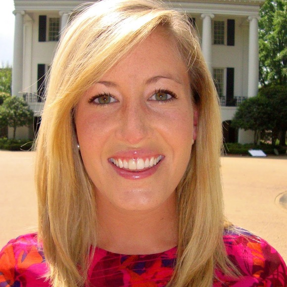 Meet your Posher, Stephanie - Picture 1 of 1